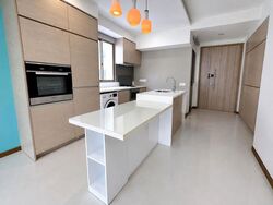 Waterfront Gold (D16), Condominium #610393931